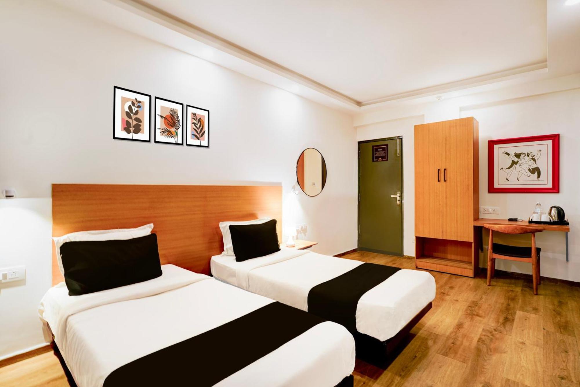 מלון העיר בנגלור Super Townhouse Jayanagar מראה חיצוני תמונה